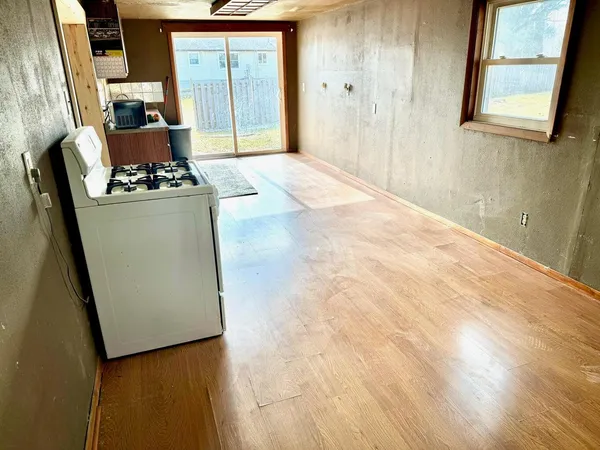 $169,900 | 205 Juneau Street, Lowell, WI 53557