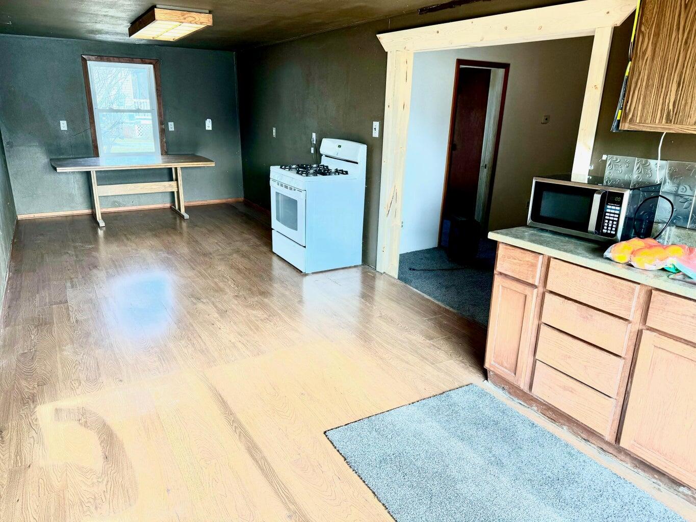 205 Juneau Street Lowell, WI 53557 - Photo 9 of 20 20260302142008217042000000-o