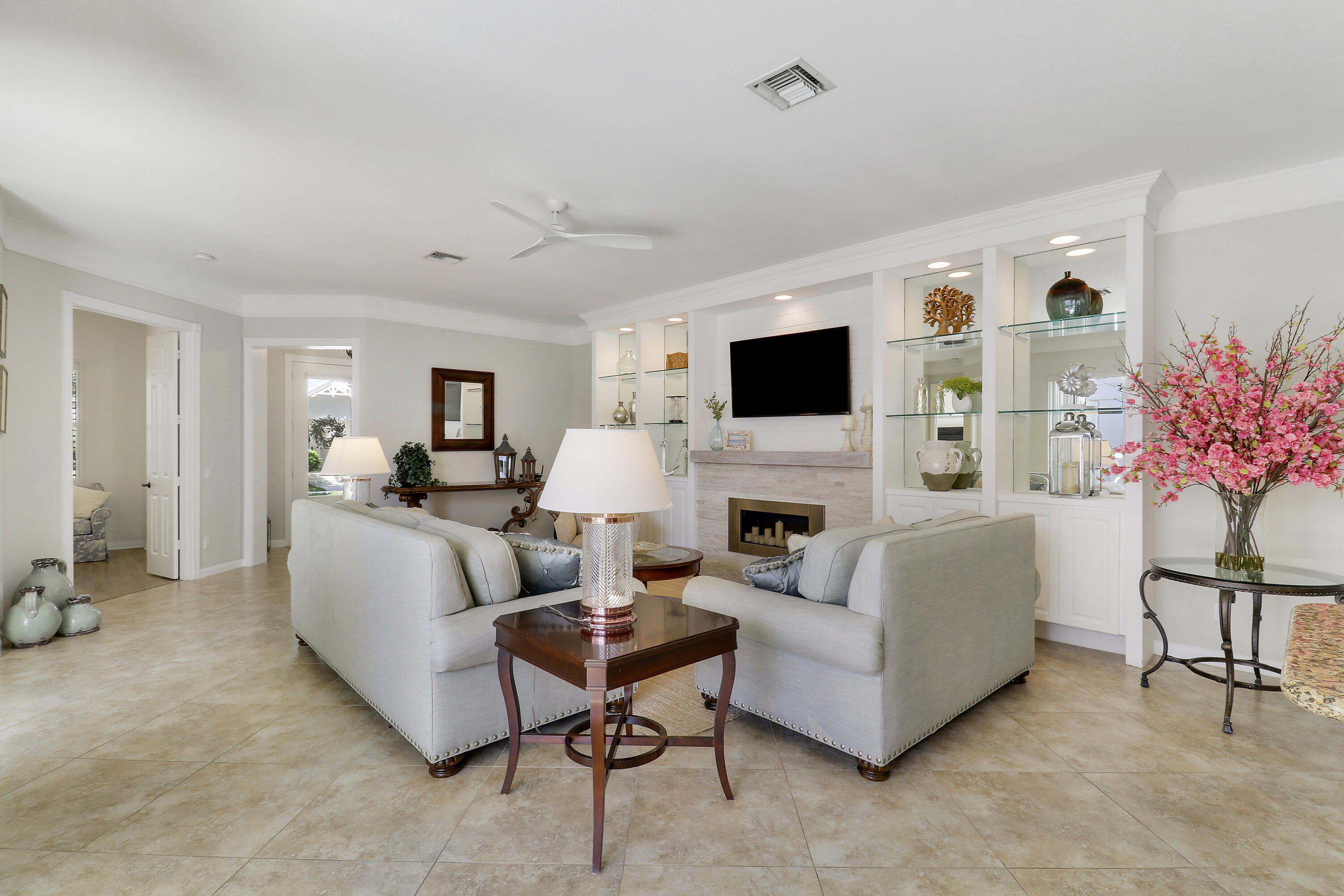 511 Sweet Bay Circle Jupiter, FL 33458 - Photo 11 of 53 Great Room V