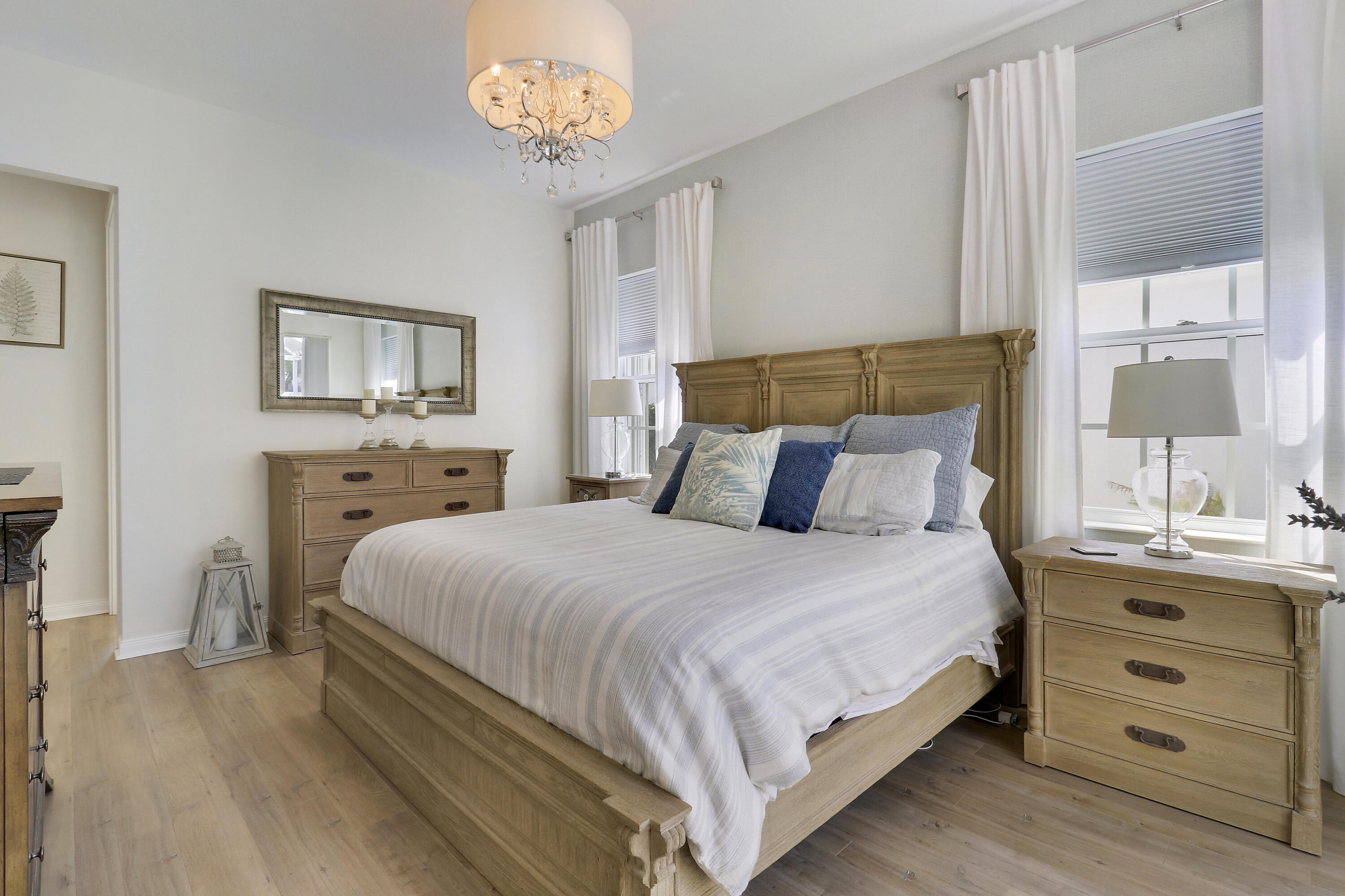 511 Sweet Bay Circle Jupiter, FL 33458 - Photo 21 of 53 Primary Bedroom