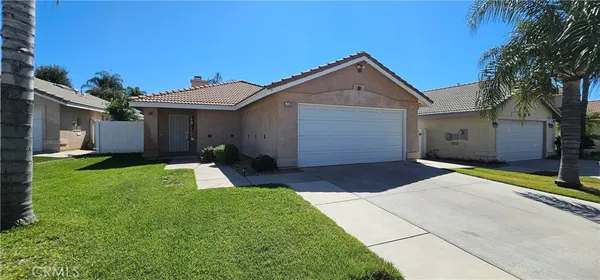 $2,800 | 7739 Somerset Lane, Highland, CA 92346