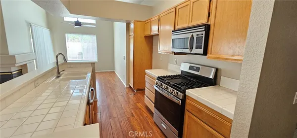 $2,800 | 7739 Somerset Lane, Highland, CA 92346