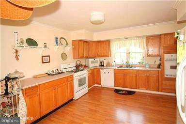 327 Wye Road Queenstown, MD 21658 - Photo 4 of 26 Kitchen