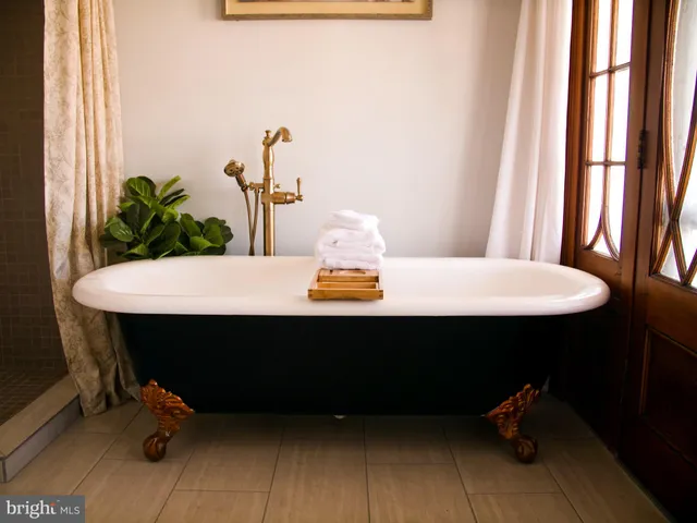 $945,000 | 11 Linden Avenue, Mercersburg, PA 17236