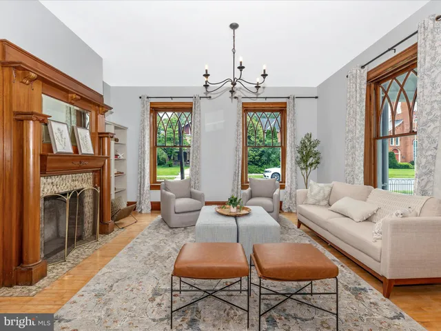 $945,000 | 11 Linden Avenue, Mercersburg, PA 17236