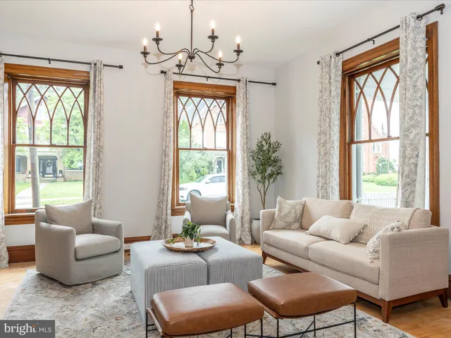 $945,000 | 11 Linden Avenue, Mercersburg, PA 17236