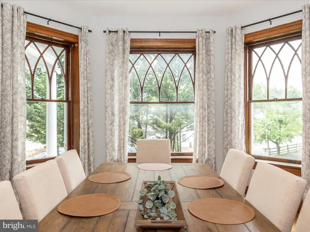 $945,000 | 11 Linden Avenue, Mercersburg, PA 17236