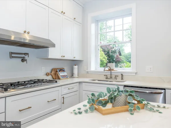 $845,000 | 11 Linden Avenue, Mercersburg, PA 17236