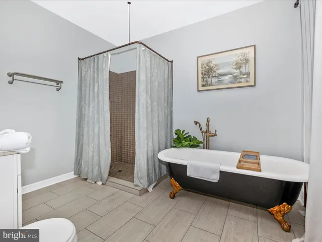 $945,000 | 11 Linden Avenue, Mercersburg, PA 17236