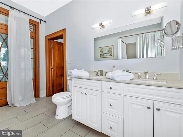 $945,000 | 11 Linden Avenue, Mercersburg, PA 17236