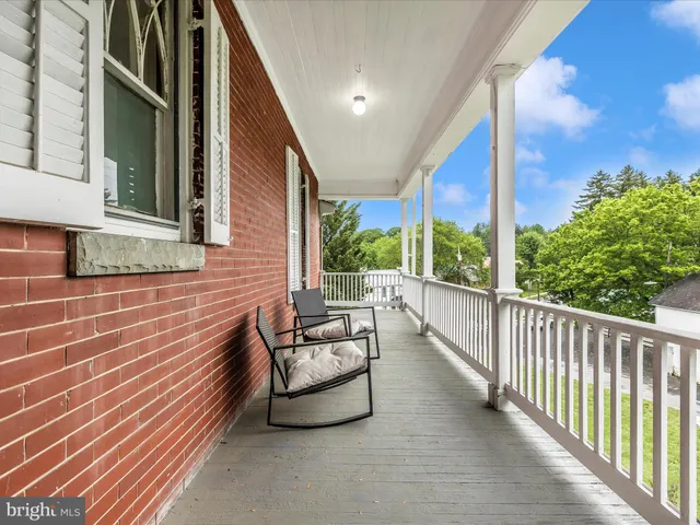 $945,000 | 11 Linden Avenue, Mercersburg, PA 17236