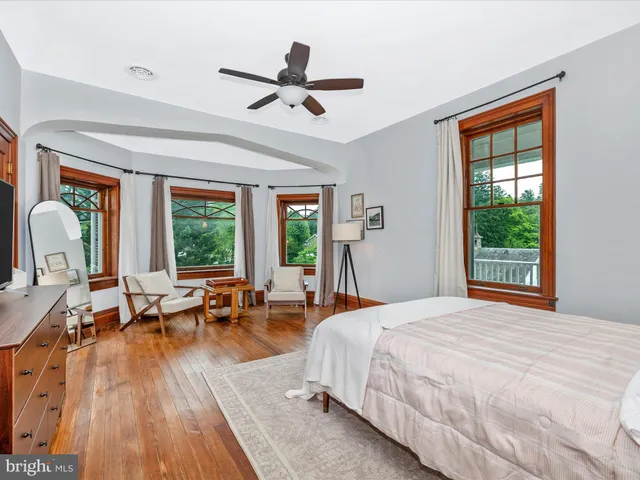 $945,000 | 11 Linden Avenue, Mercersburg, PA 17236