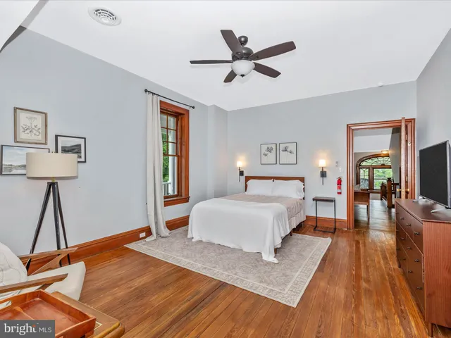 $945,000 | 11 Linden Avenue, Mercersburg, PA 17236