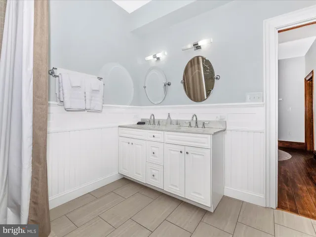 $945,000 | 11 Linden Avenue, Mercersburg, PA 17236