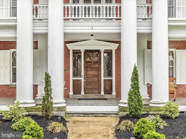 $945,000 | 11 Linden Avenue, Mercersburg, PA 17236