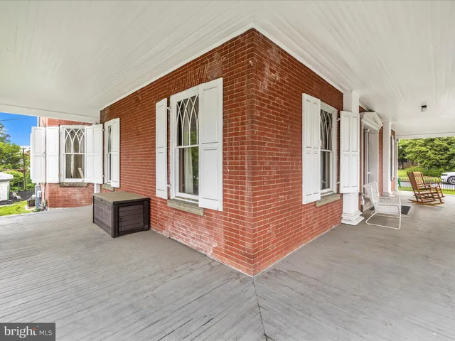$945,000 | 11 Linden Avenue, Mercersburg, PA 17236