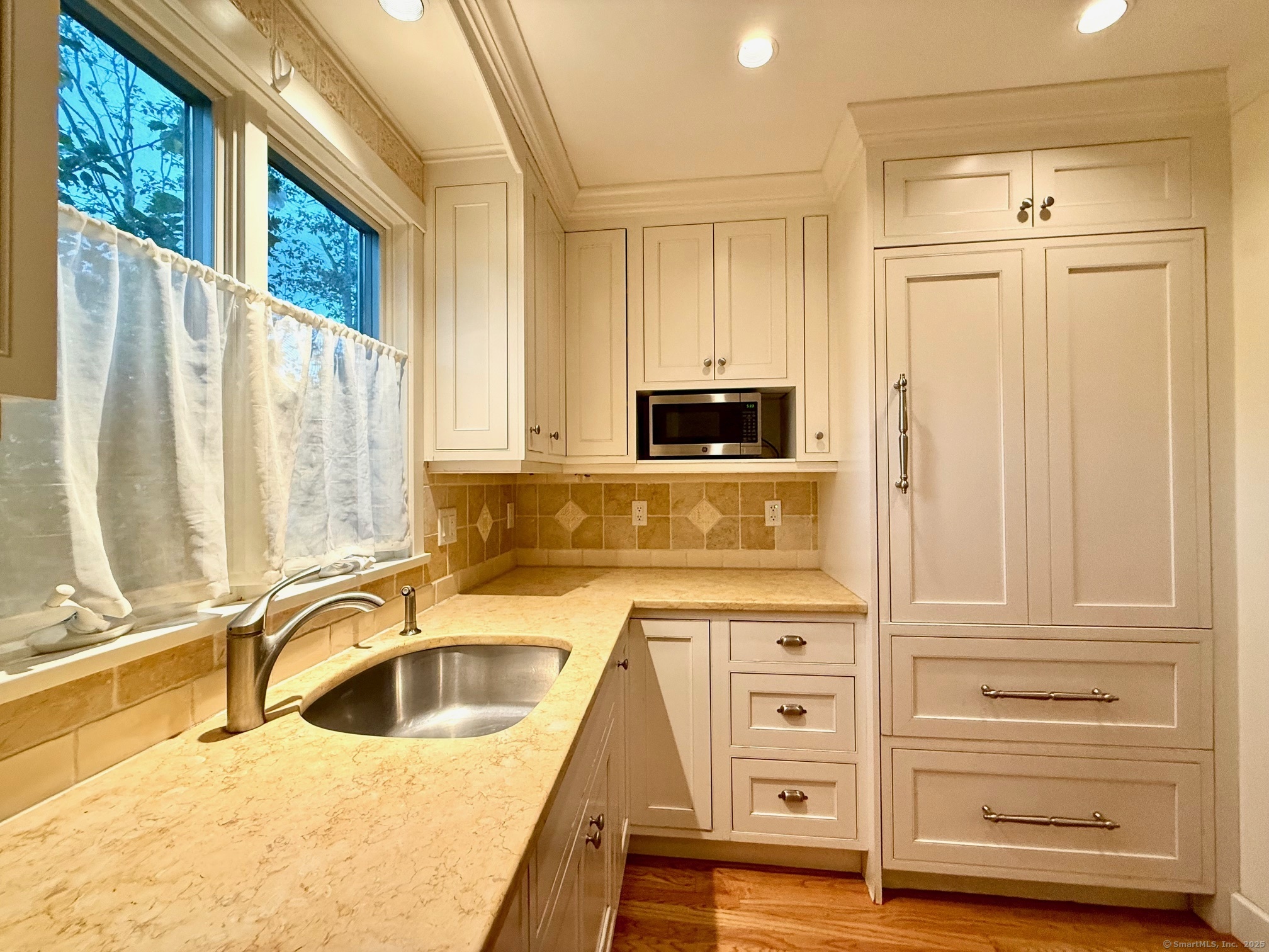 Undisclosed Address New Canaan, CT 06840 - Photo 5 of 13