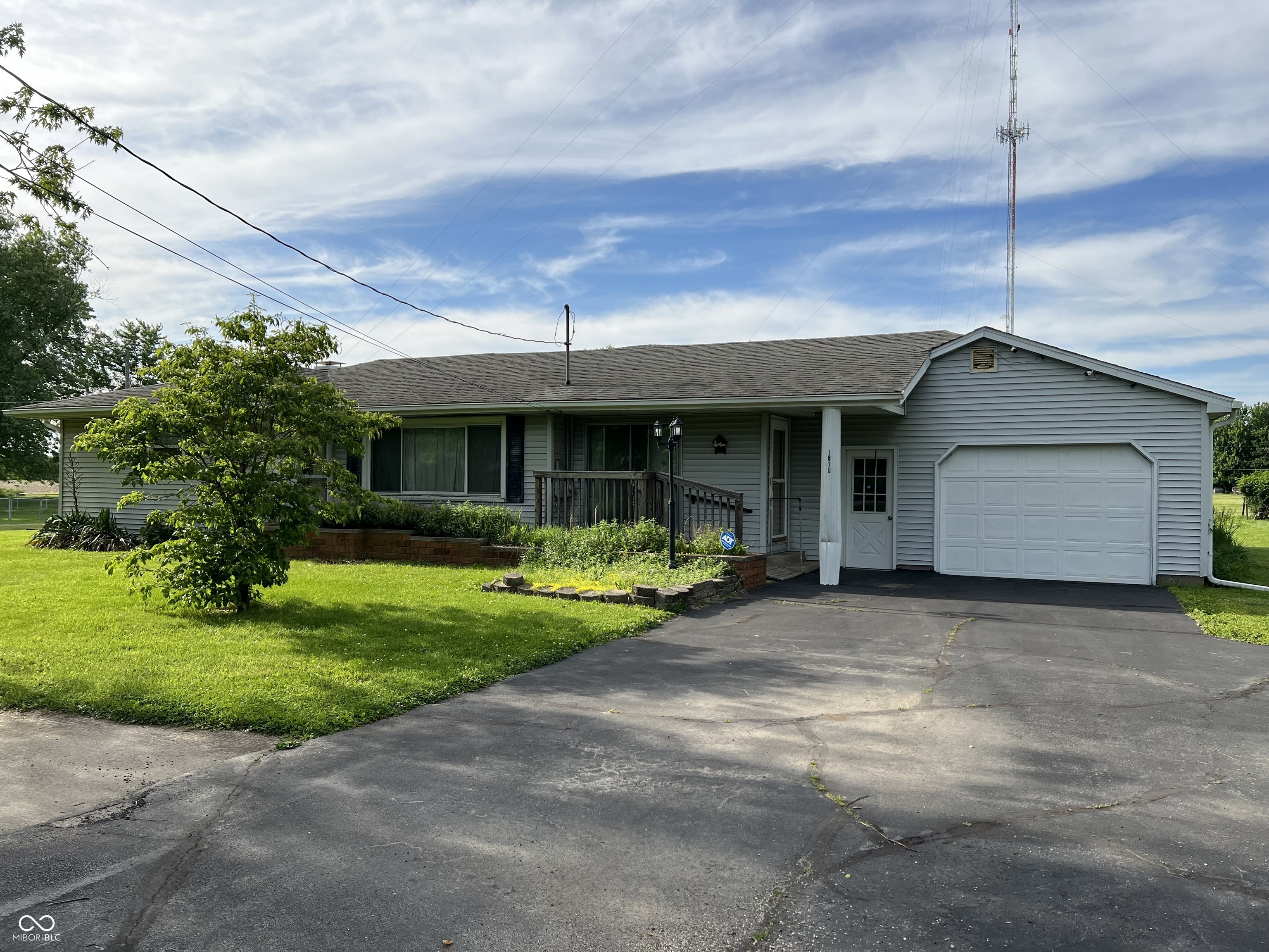 1670 Old Waynetown Road Crawfordsville, IN 47933 - Photo 2 of 28