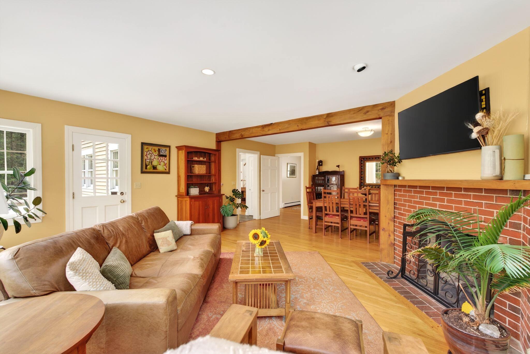 69 Hardy Road Falmouth, ME 04105 - Photo 13 of 38 69 Hardy Road