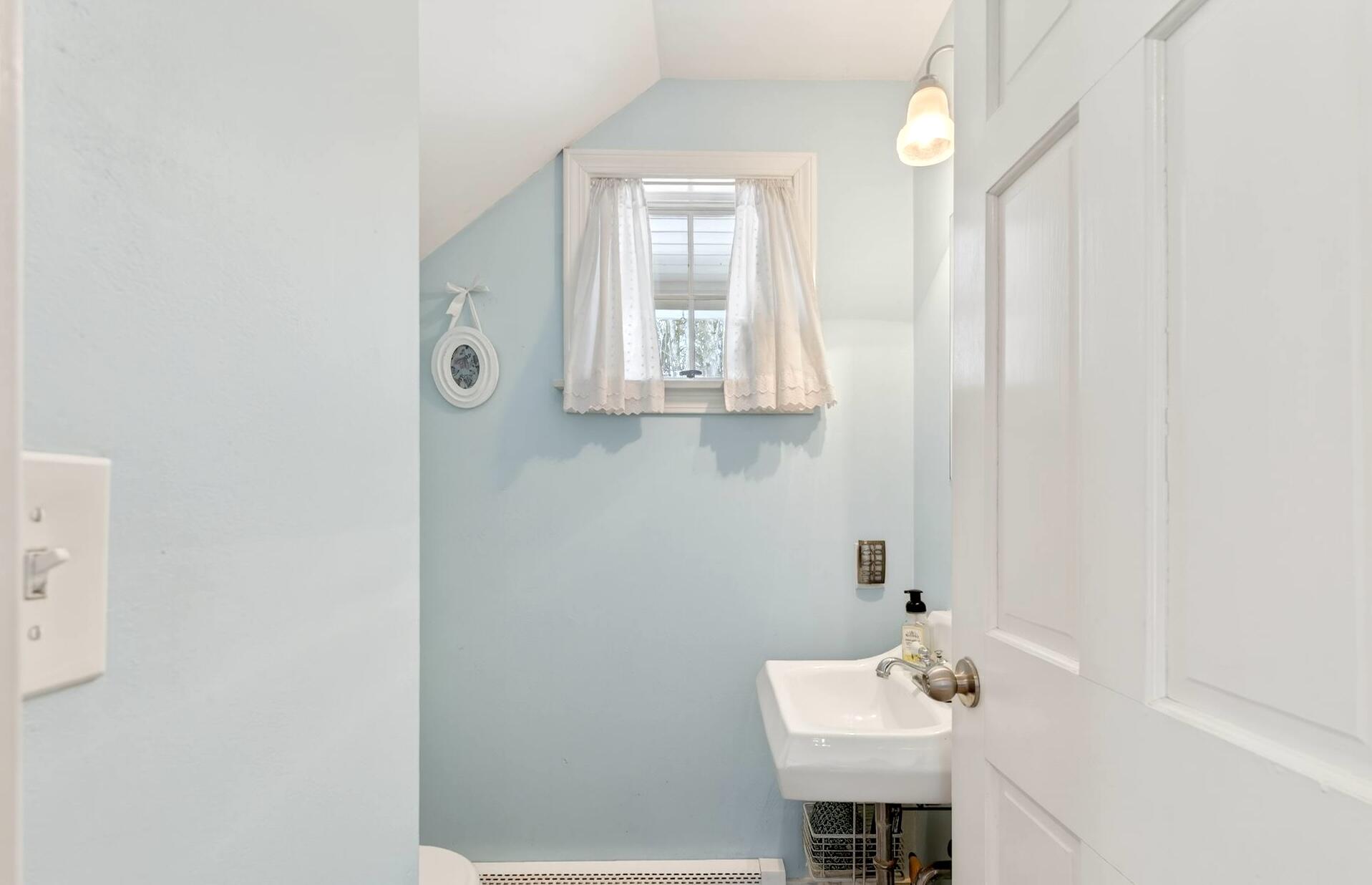 69 Hardy Road Falmouth, ME 04105 - Photo 14 of 38 69 Hardy Road