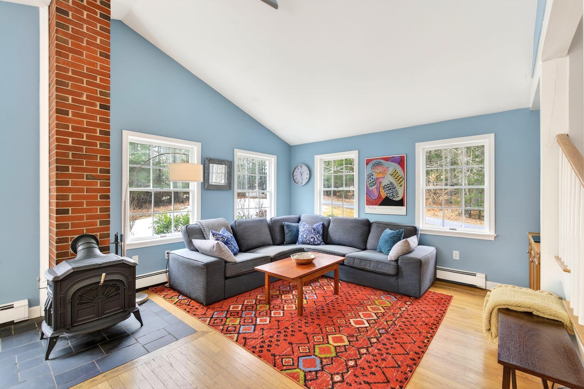 69 Hardy Road Falmouth, ME 04105 - Photo 4 of 38 69 Hardy Road