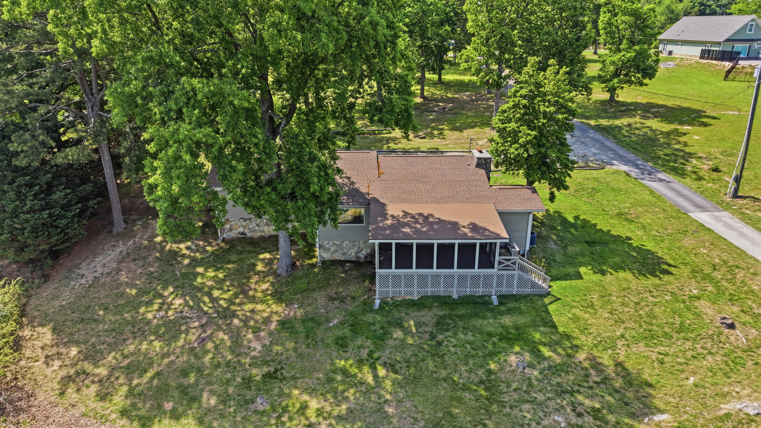 12024 Laurbrow Road Soddy-Daisy, TN 37379 - Photo 29 of 36 29_29_12024 laurbrow rd-29