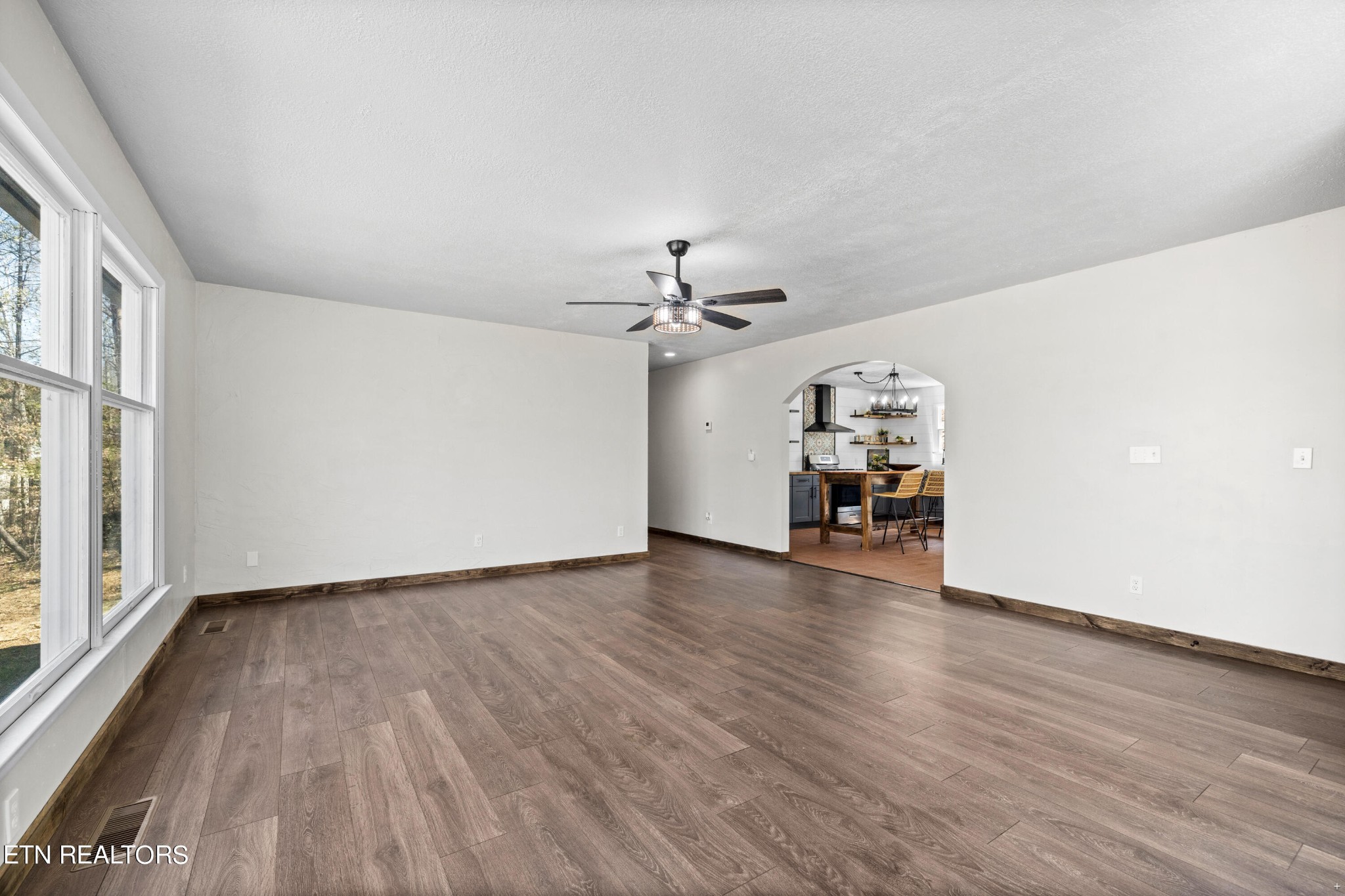 197 Long Road Kingston, TN 37763 - Photo 4 of 25 Gallery Image 4