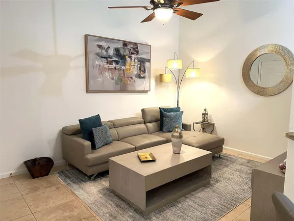 $2,000 | 1125 Crystal Way, Unit F, Delray Beach, FL 33444
