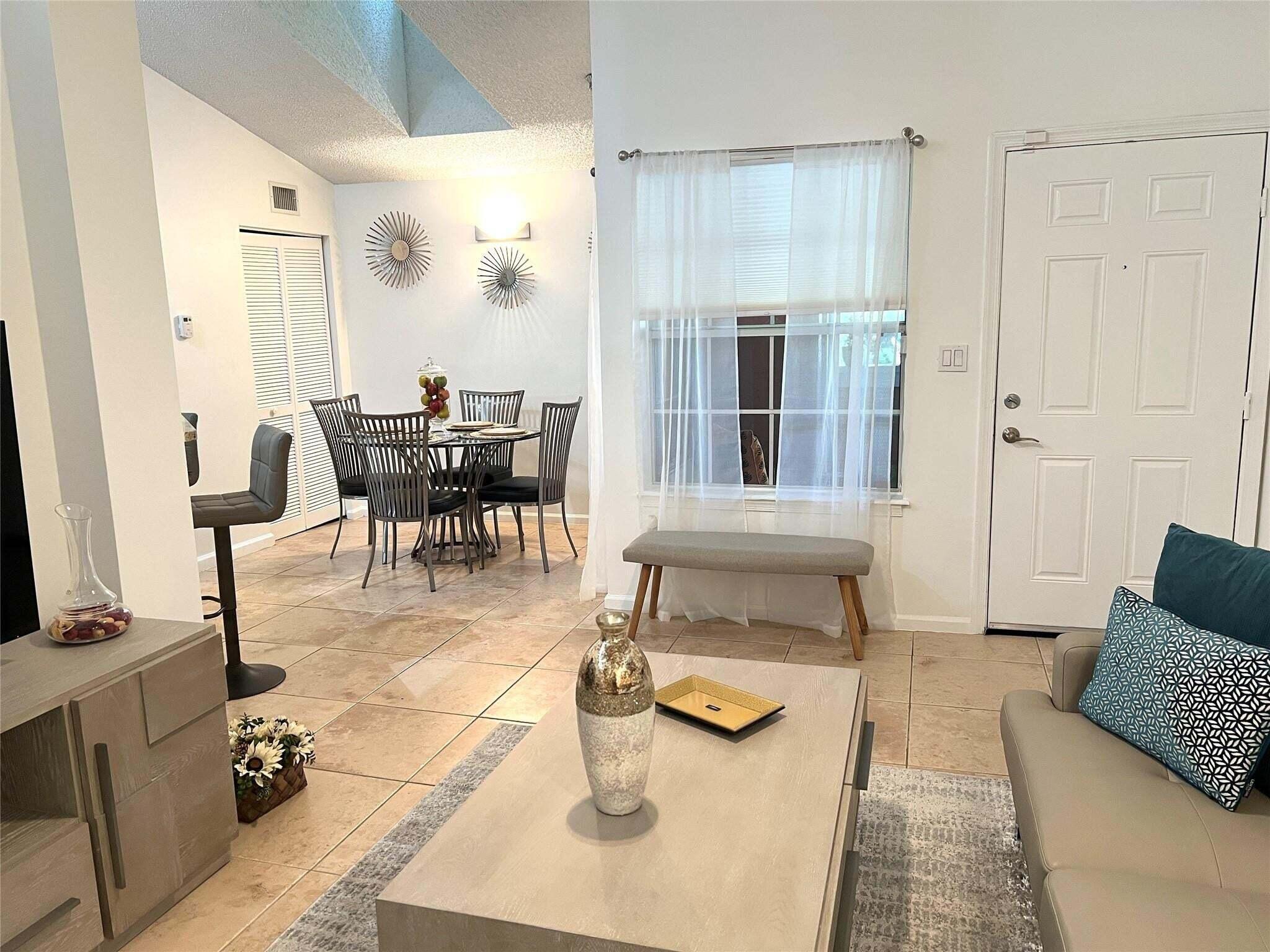 1125 Crystal Way, Unit F Delray Beach, FL 33444 - Photo 5 of 25 Living Dining