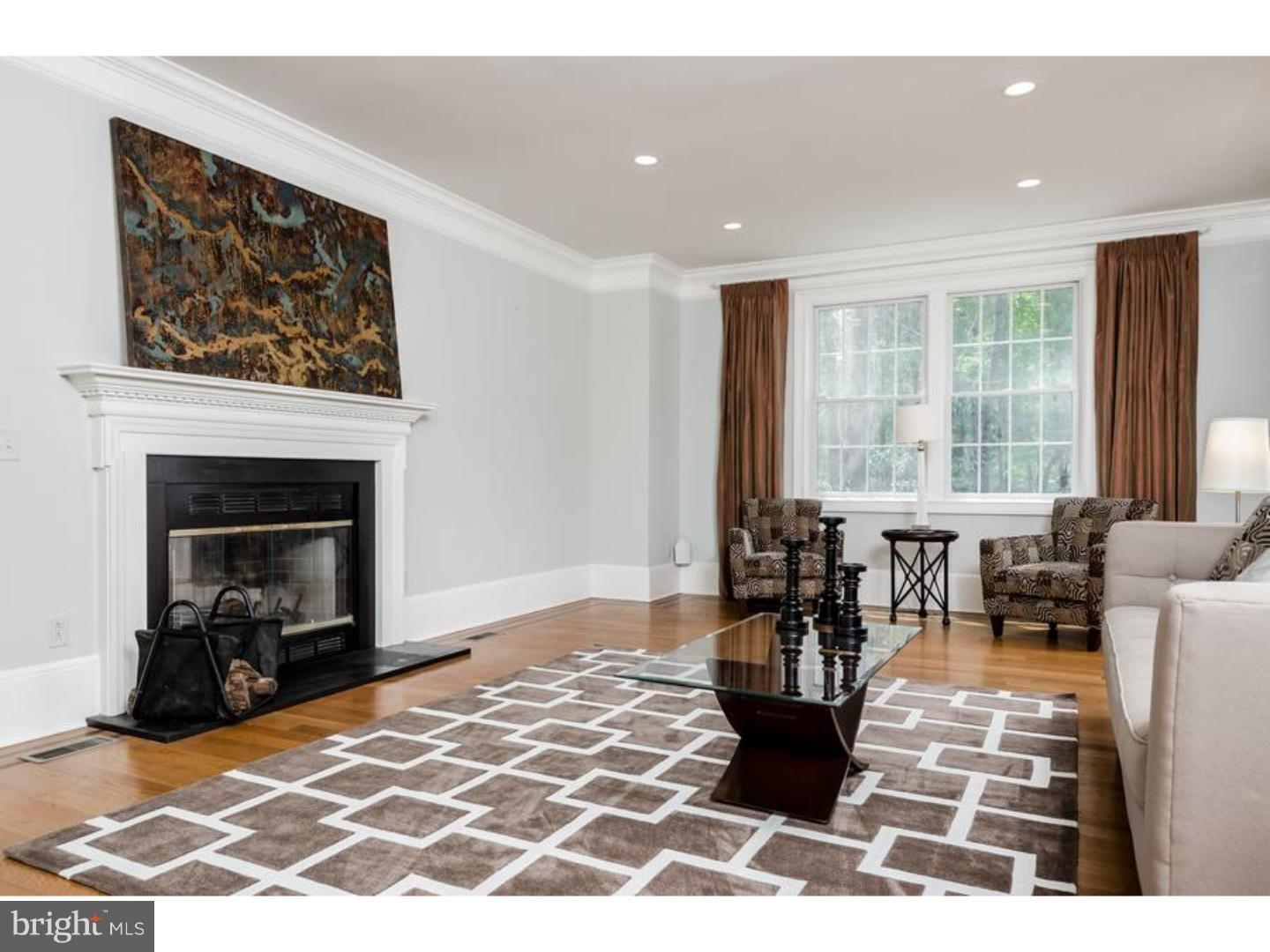 4553 Province Line Road Princeton, NJ 08540 - Photo 4 of 25 Living Room