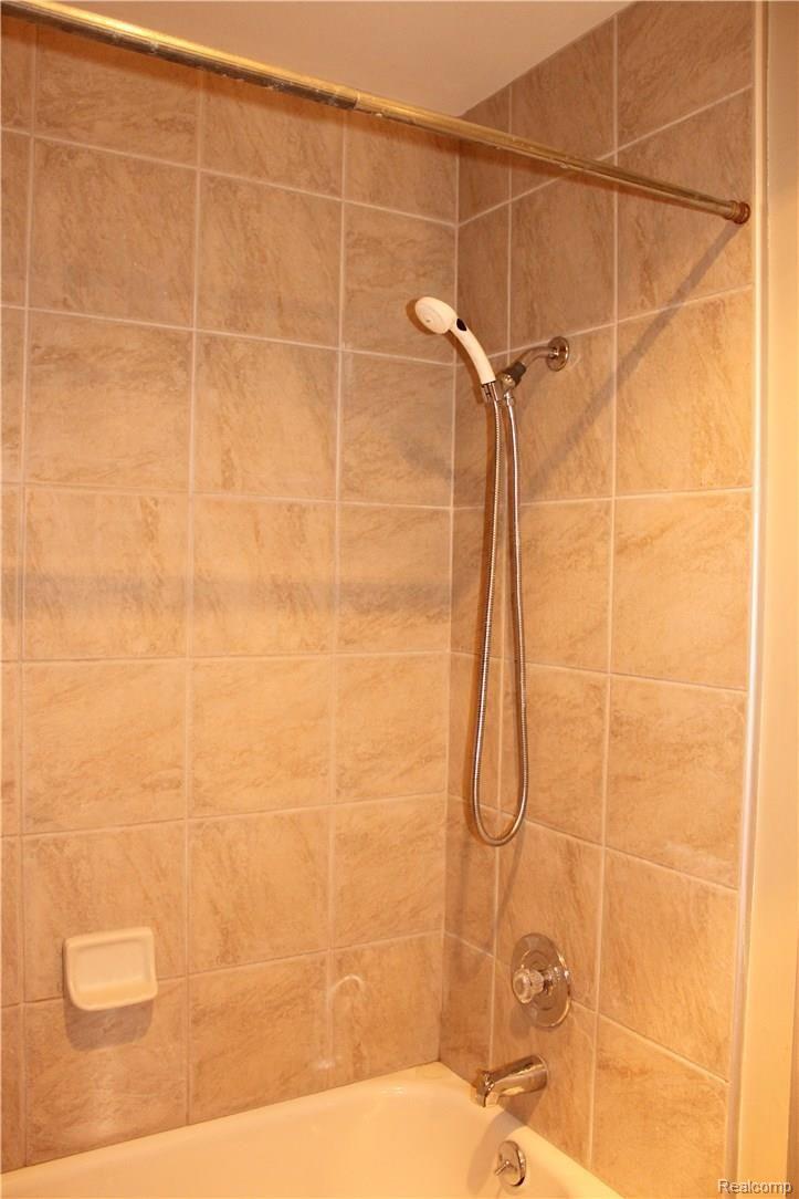 351 South Crooks Road Clawson, MI 48017 - Photo 21 of 24 351 Crooks Rd_21.JPG