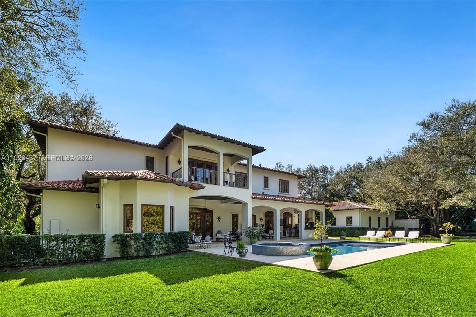 5865 Southwest 96th Street Pinecrest, FL 33156 - Photo 2 of 39