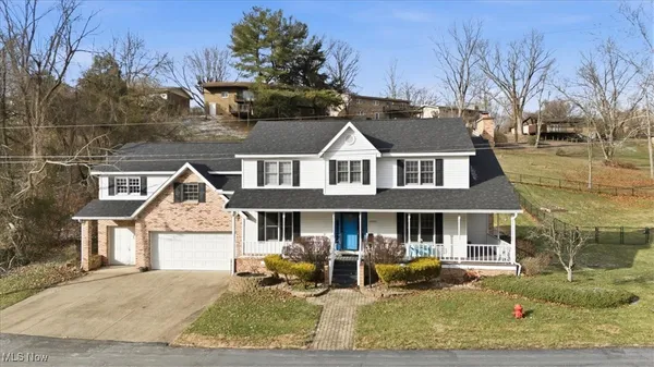 $403,900 | 1621 Lakewood Circle, Washington, WV 26181