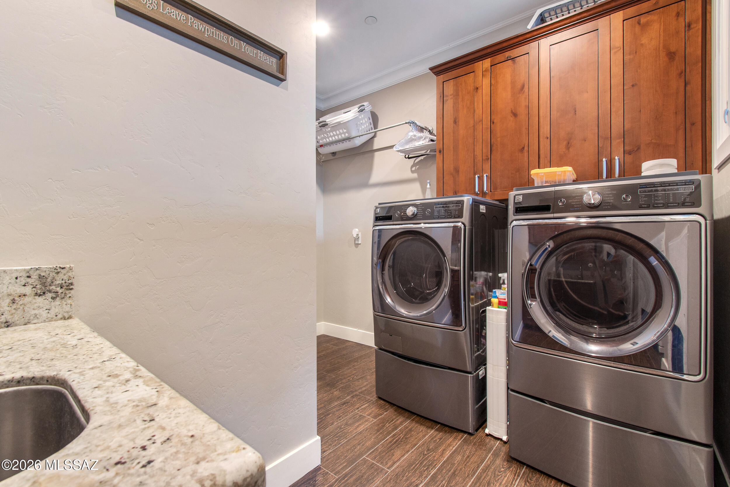 5790 North Abington Road Tucson, AZ 85743 - Photo 38 of 52 laundry room