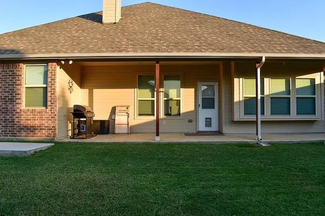 $409,000 | 1684 Laramie Lane, Burleson, TX 76028