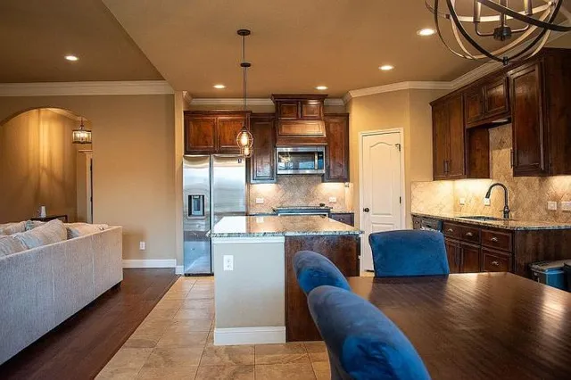 $409,000 | 1684 Laramie Lane, Burleson, TX 76028