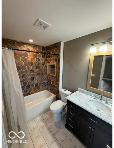 $865,000 | 3712 East Washington Street, Indianapolis, IN 46201