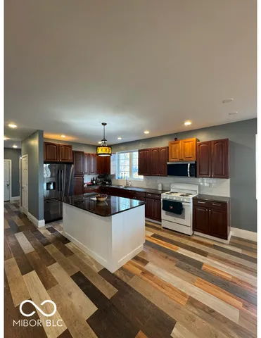 $865,000 | 3712 East Washington Street, Indianapolis, IN 46201