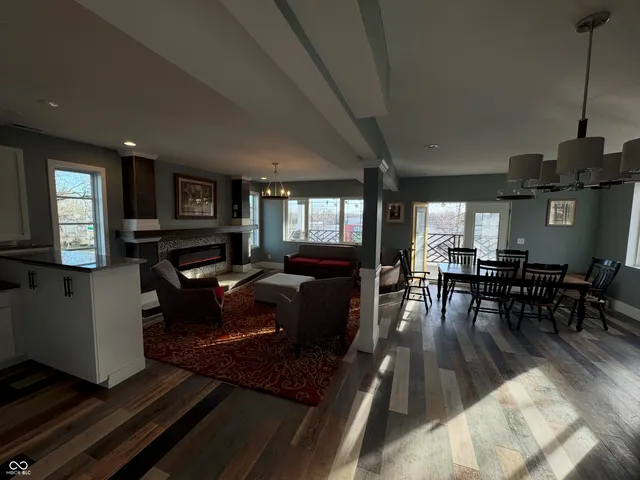 $865,000 | 3712 East Washington Street, Indianapolis, IN 46201