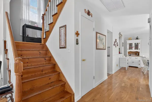 $535,000 | 49 Candlestick Court, Warwick, NY 10990