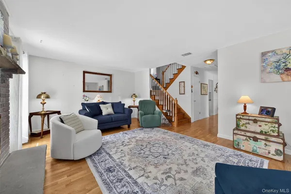 $535,000 | 49 Candlestick Court, Warwick, NY 10990