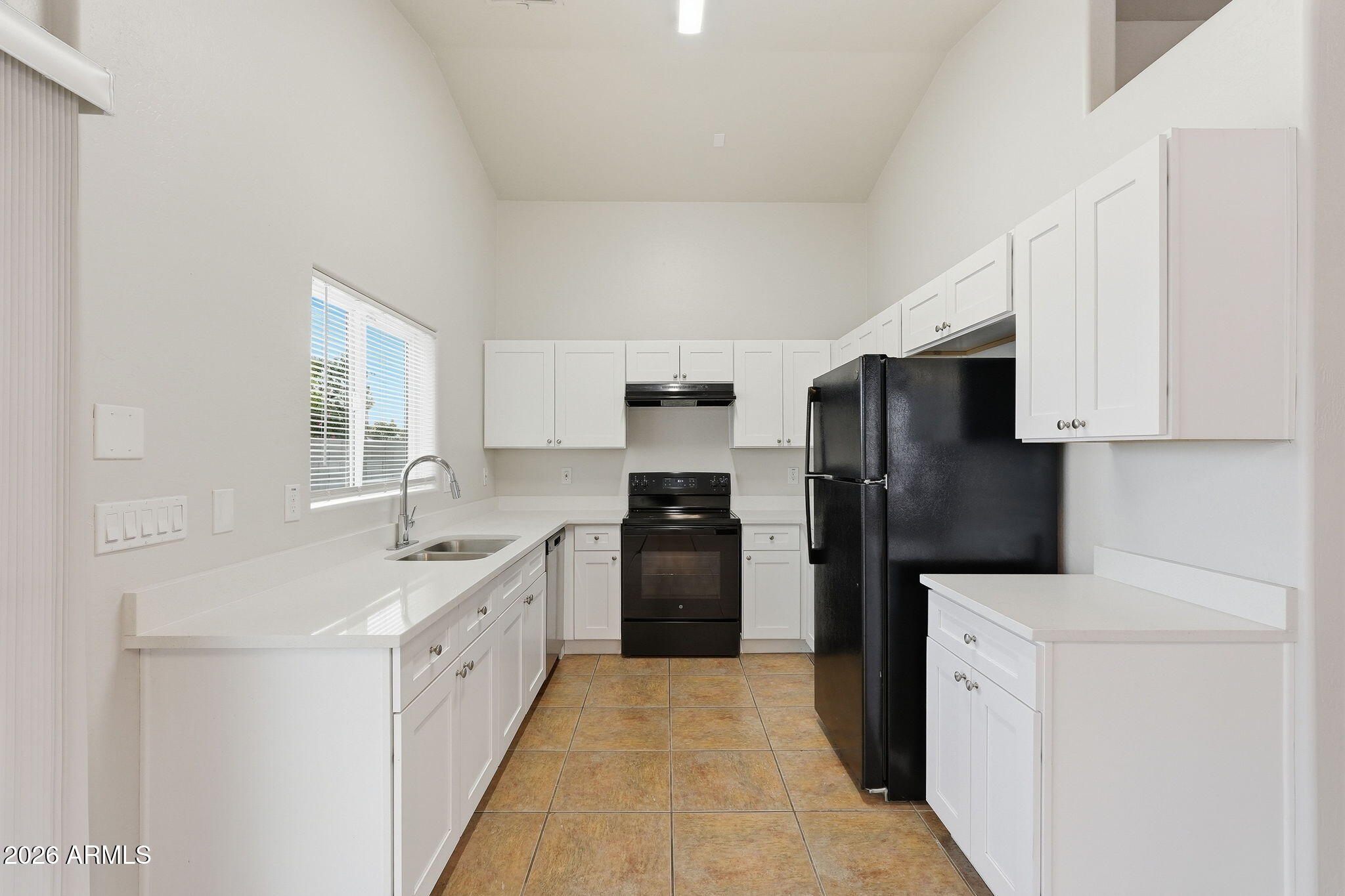 6216 South 16th Lane Phoenix, AZ 85041 - Photo 12 of 31 011_ListerPros