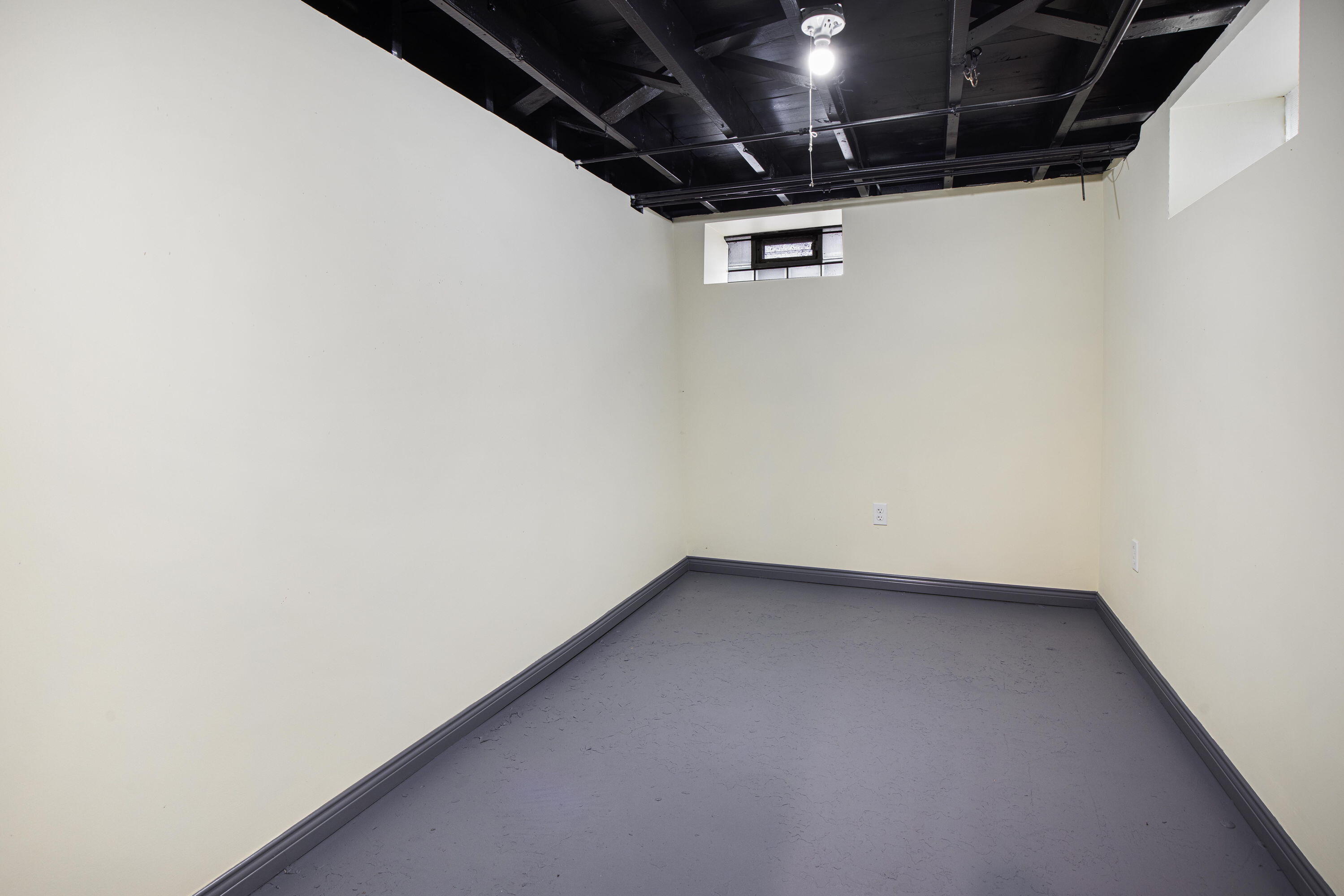 4216 East 13th Avenue Gary, IN 46403 - Photo 11 of 18 a view of small space