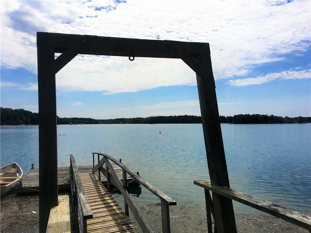 A boaters dream! Right out your...