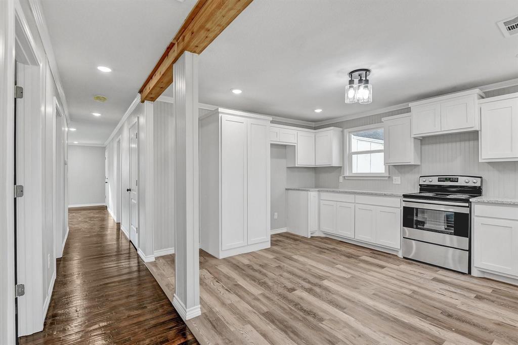 513 East Washington Street Denison, TX 75021 - Photo 3 of 18