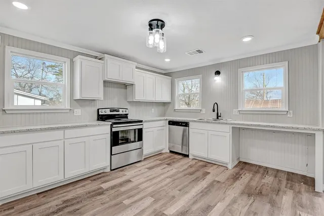 $1,650 | 513 East Washington Street, Denison, TX 75021