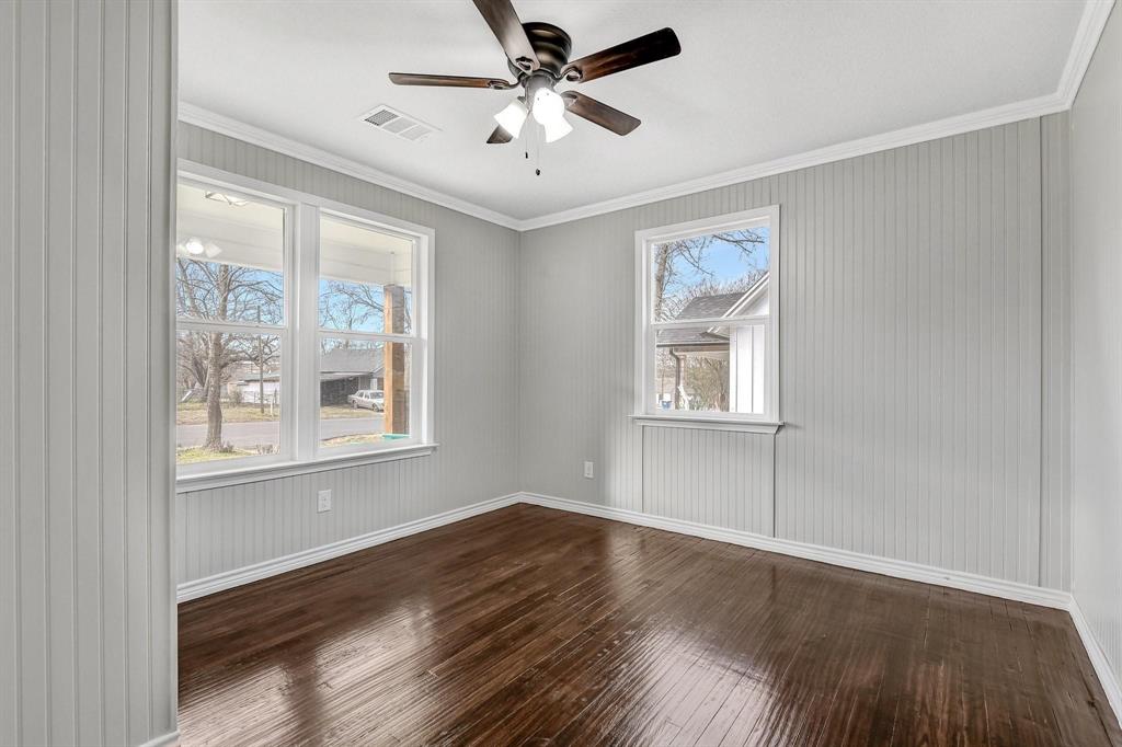 513 East Washington Street Denison, TX 75021 - Photo 10 of 18