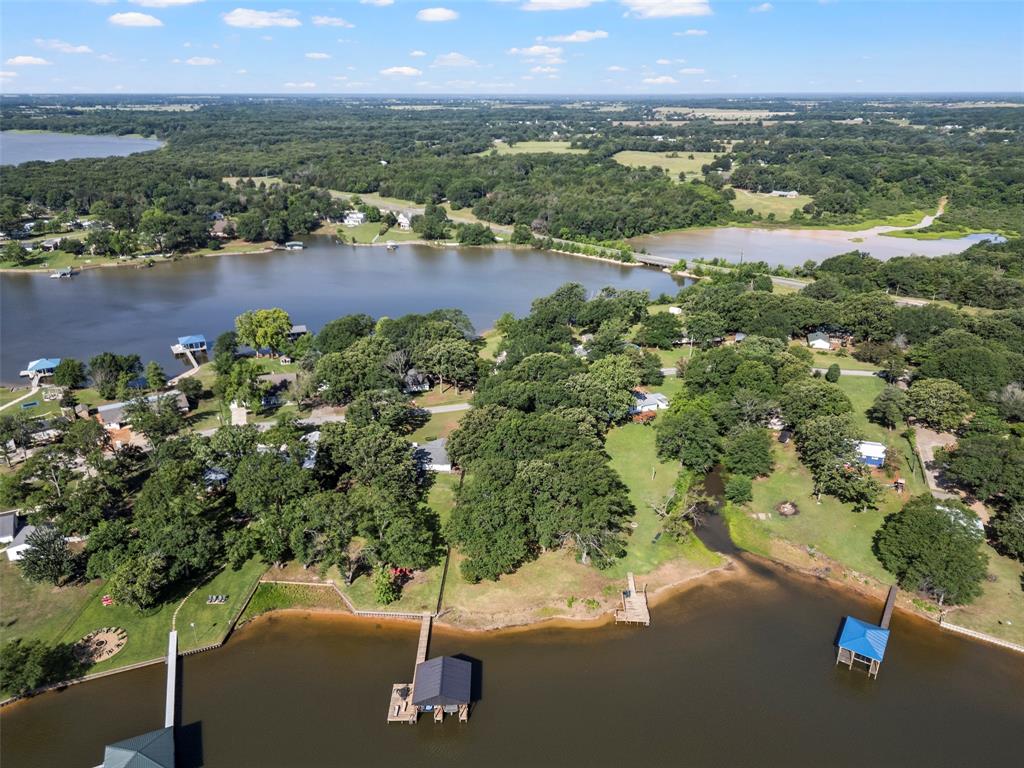 1805 Beavers Point Bonham, TX 75418 - Photo 13 of 39