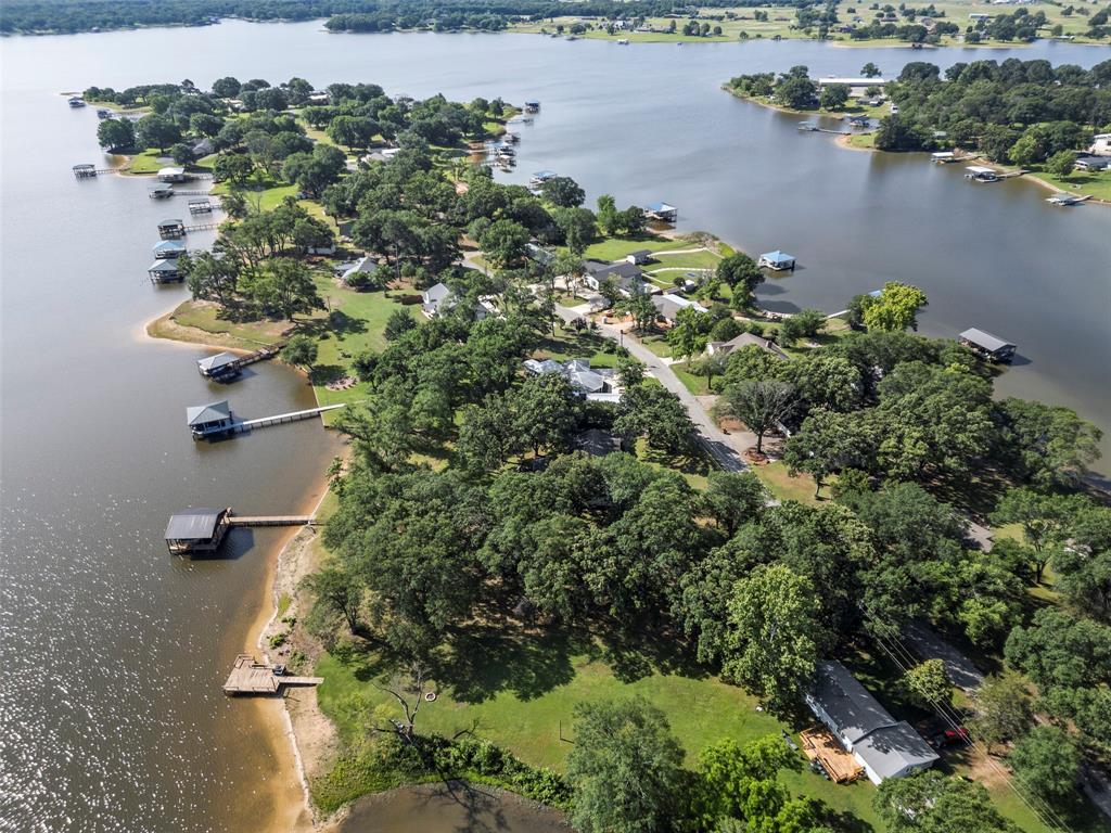 1805 Beavers Point Bonham, TX 75418 - Photo 23 of 39