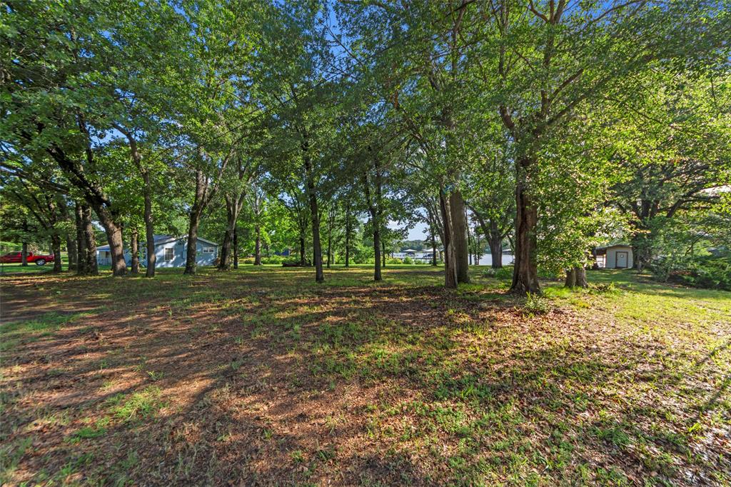 1805 Beavers Point Bonham, TX 75418 - Photo 26 of 39
